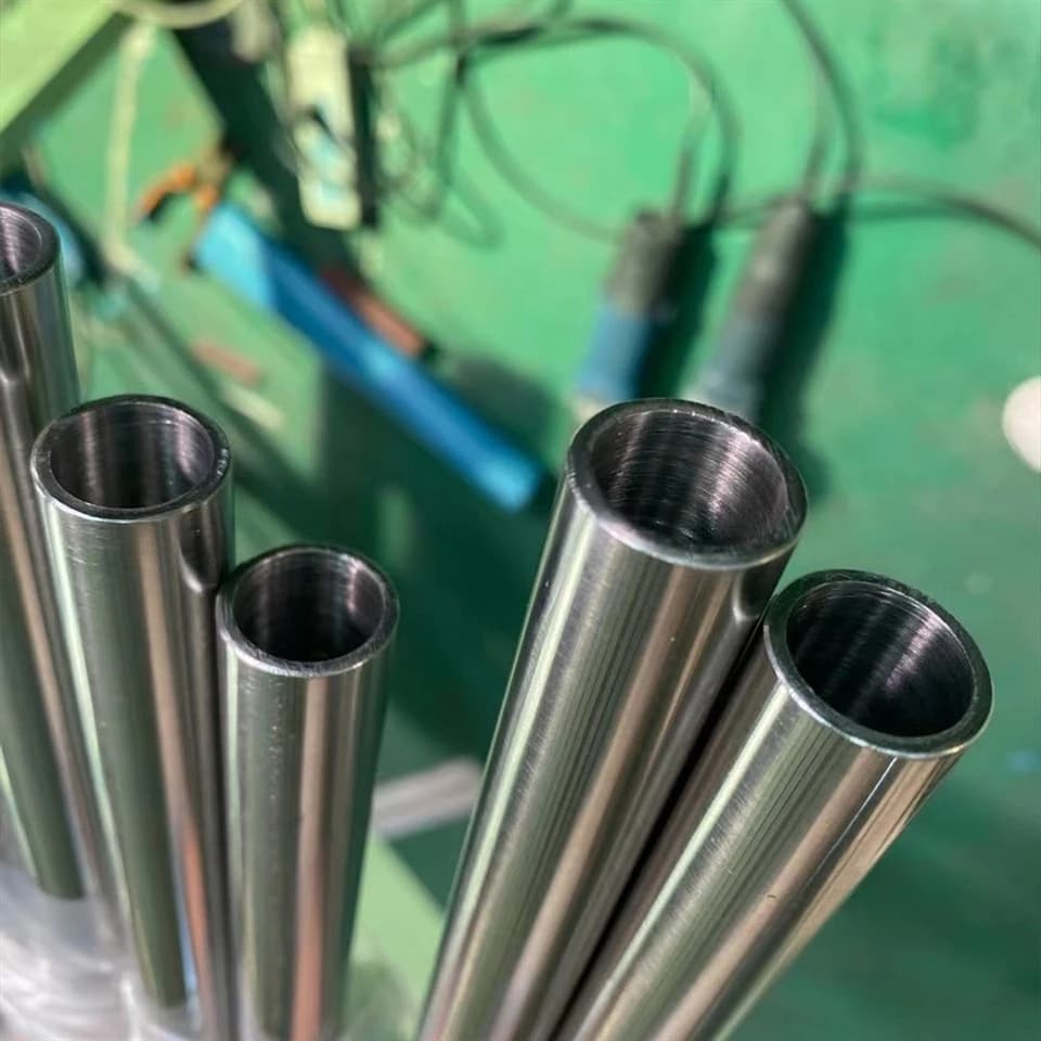 Rury precyzyjne ASTM A519 do cylindrów hydraulicznych 3