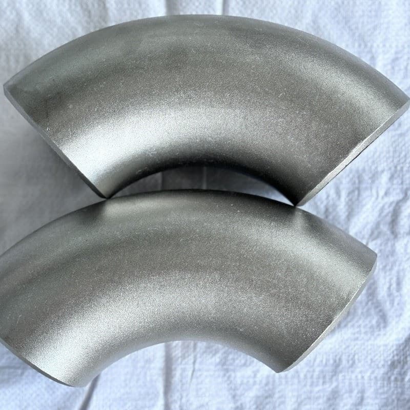 Kolano 90° LR ASTM A53 4